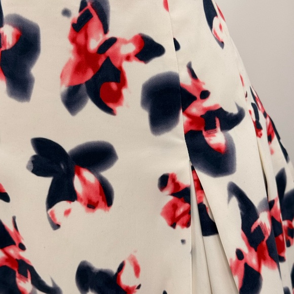 Carolina Herrera Elegant Floral A-Line Skirt – Designer Classic Size 12 - Picture 5 of 17